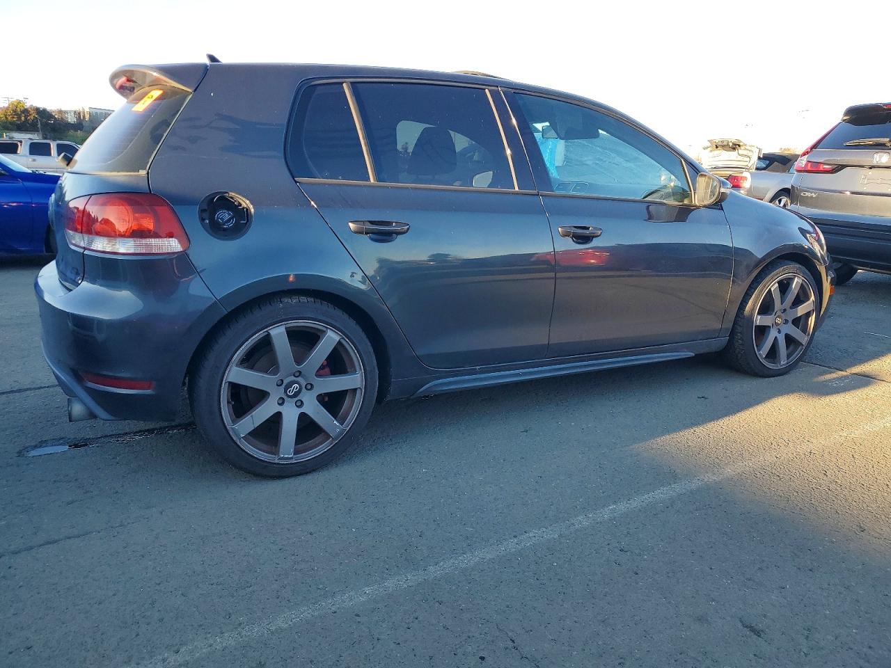 2012 VOLKSWAGEN GTI photo 3