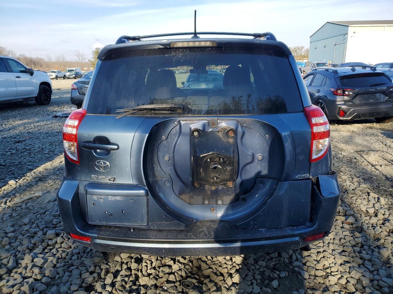 2011 TOYOTA RAV4 photo 6