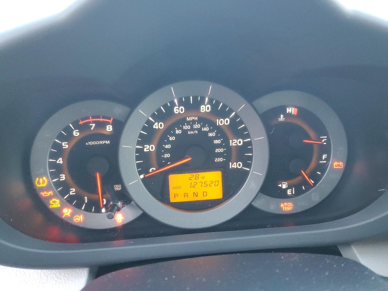 2011 TOYOTA RAV4 photo 9