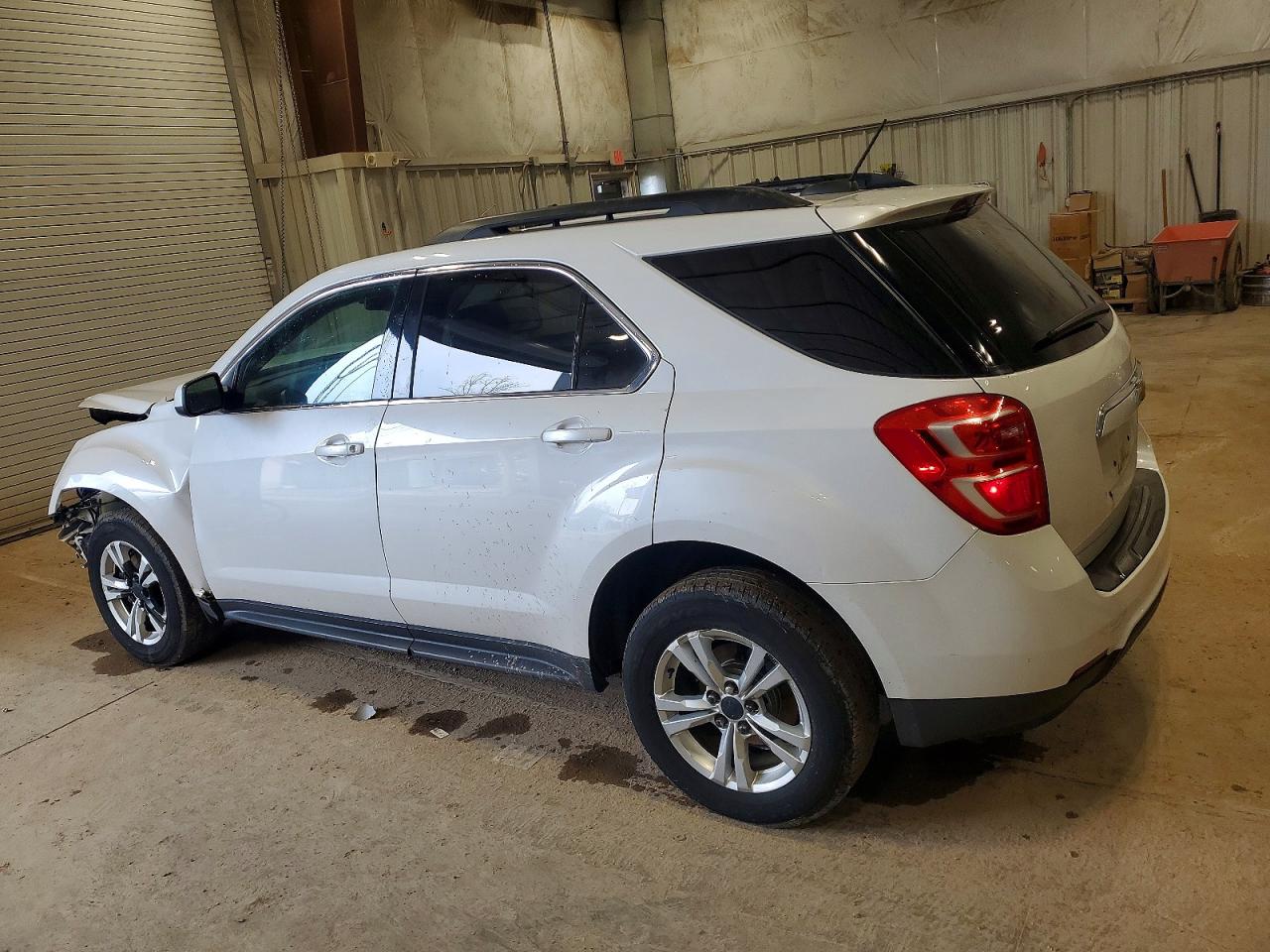 2016 CHEVROLET EQUINOX LT photo 2