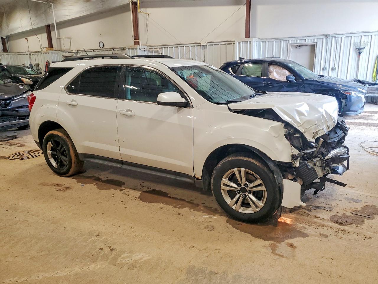 2016 CHEVROLET EQUINOX LT photo 4