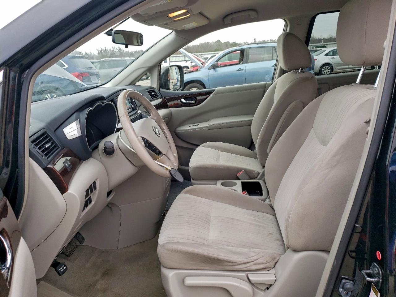 2015 NISSAN QUEST S photo 7