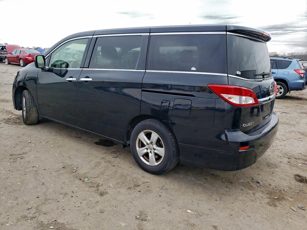 2015 NISSAN QUEST S photo 2