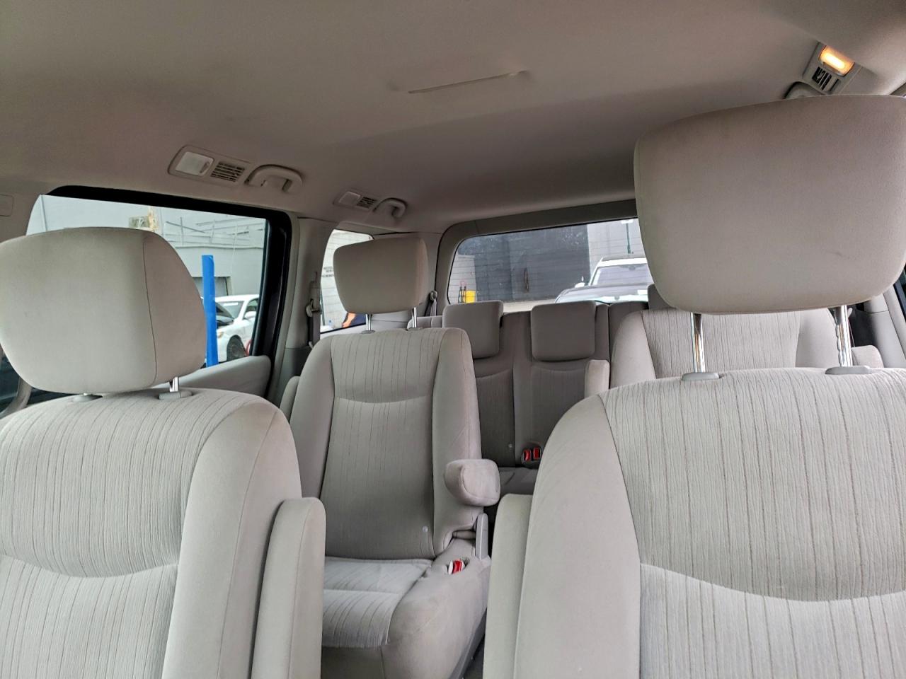 2015 NISSAN QUEST S photo 10