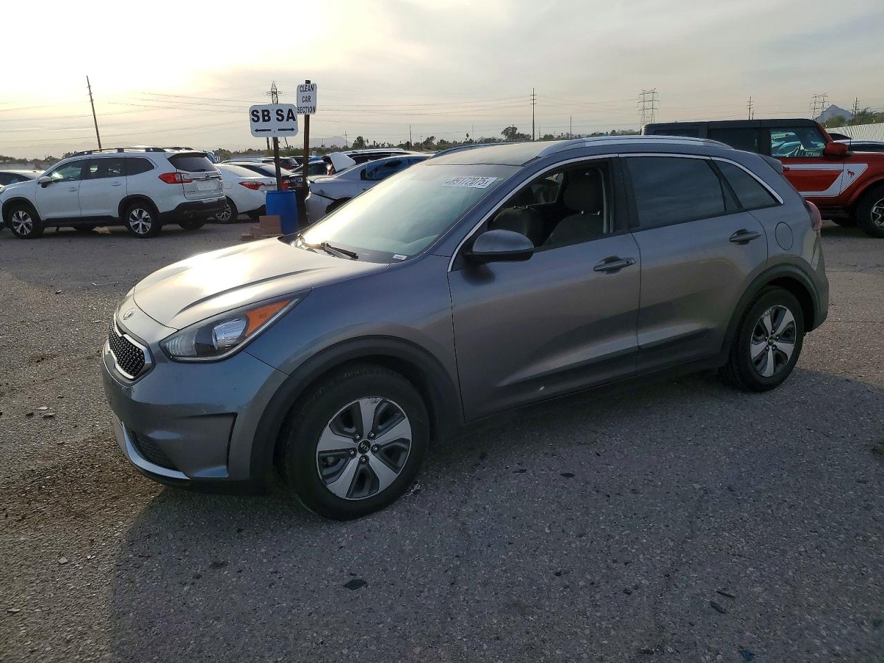 2017 KIA NIRO