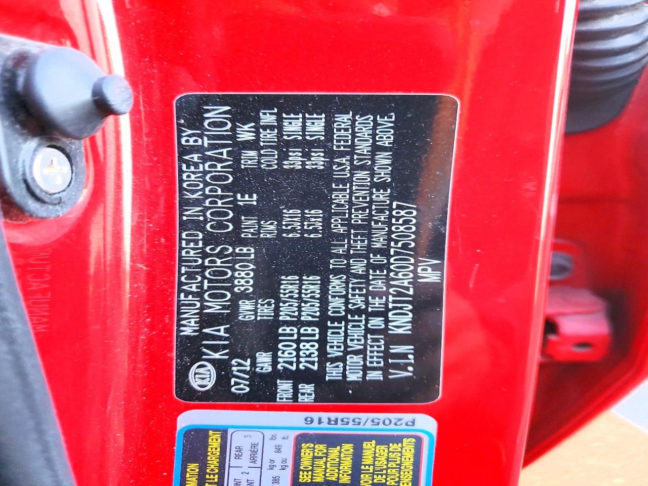 2013 KIA SOUL + photo 13
