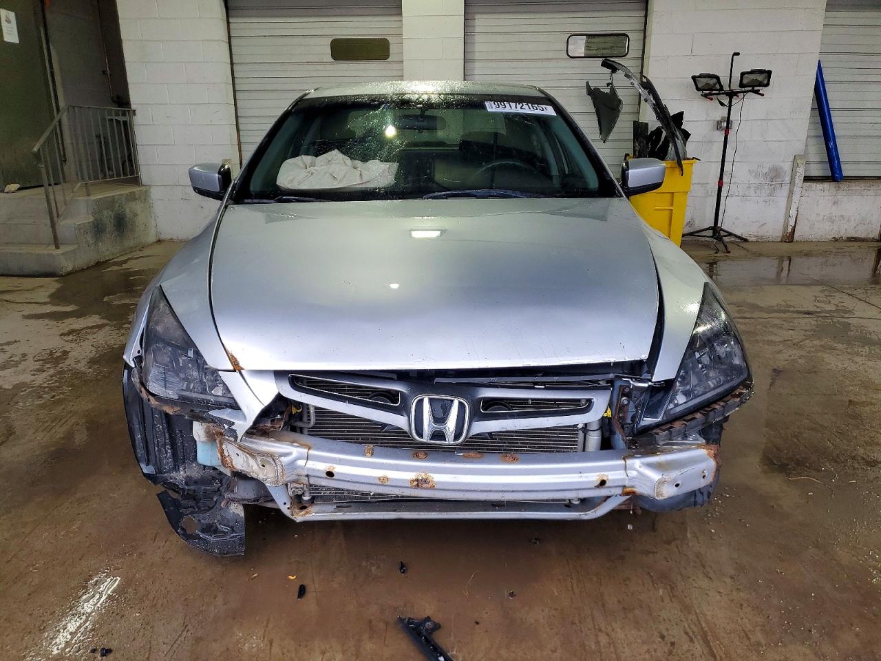 2003 HONDA ACCORD LX photo 5