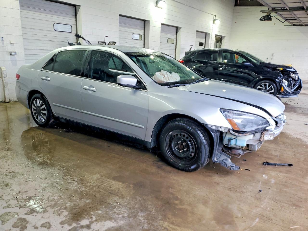2003 HONDA ACCORD LX photo 4