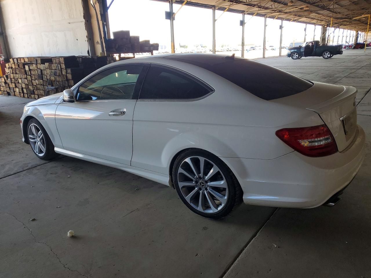 2015 MERCEDES-BENZ C 250 photo 2