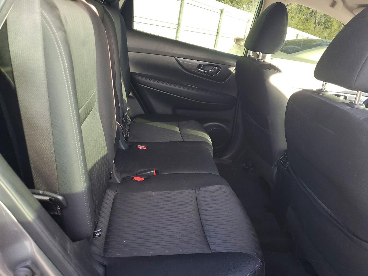 2018 NISSAN ROGUE S photo 11