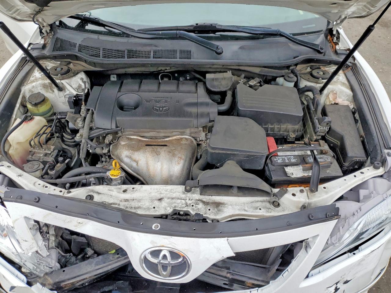 2011 TOYOTA CAMRY BASE photo 11