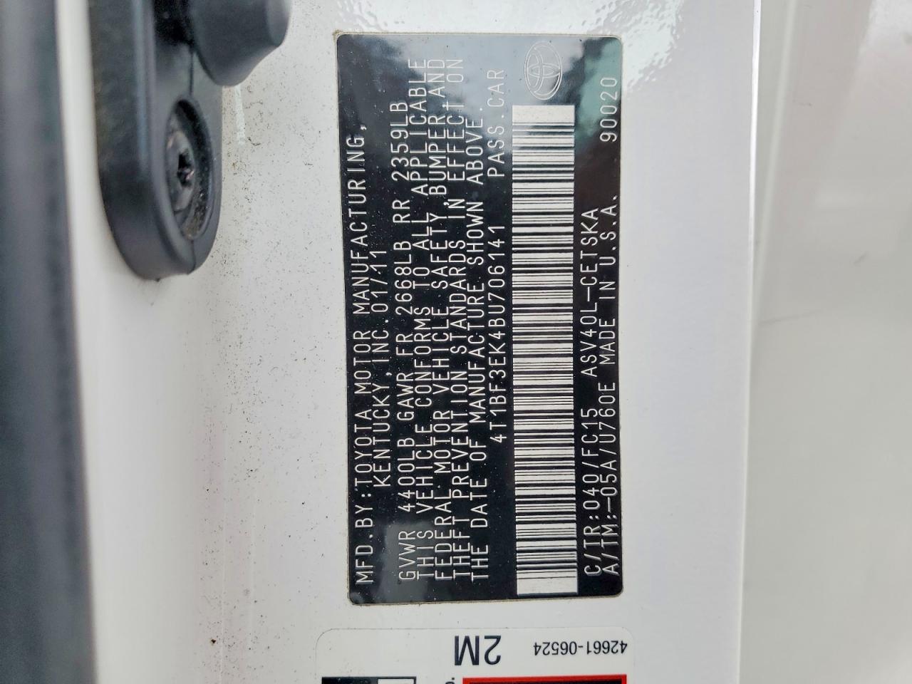 2011 TOYOTA CAMRY BASE photo 12