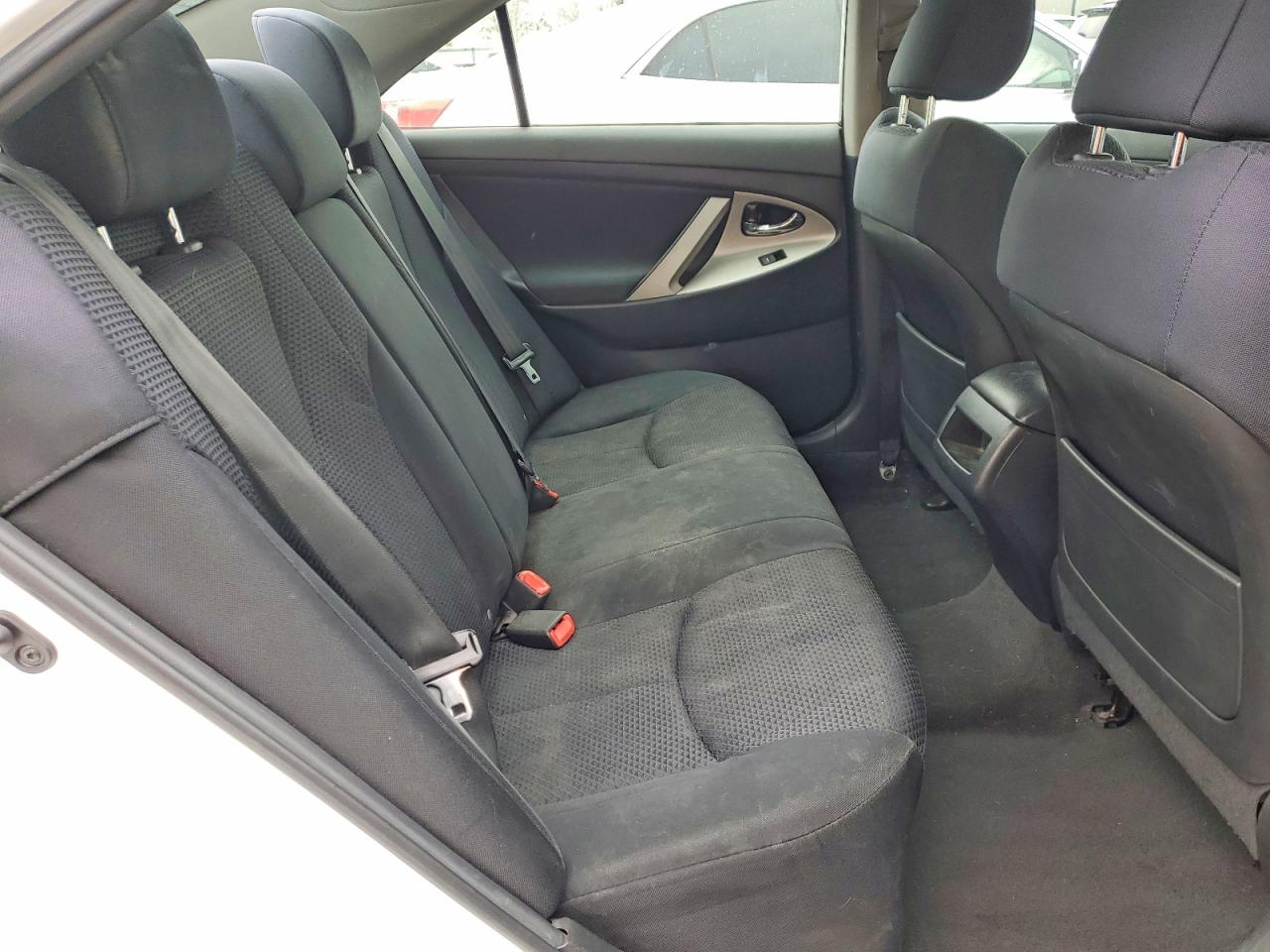 2011 TOYOTA CAMRY BASE photo 10