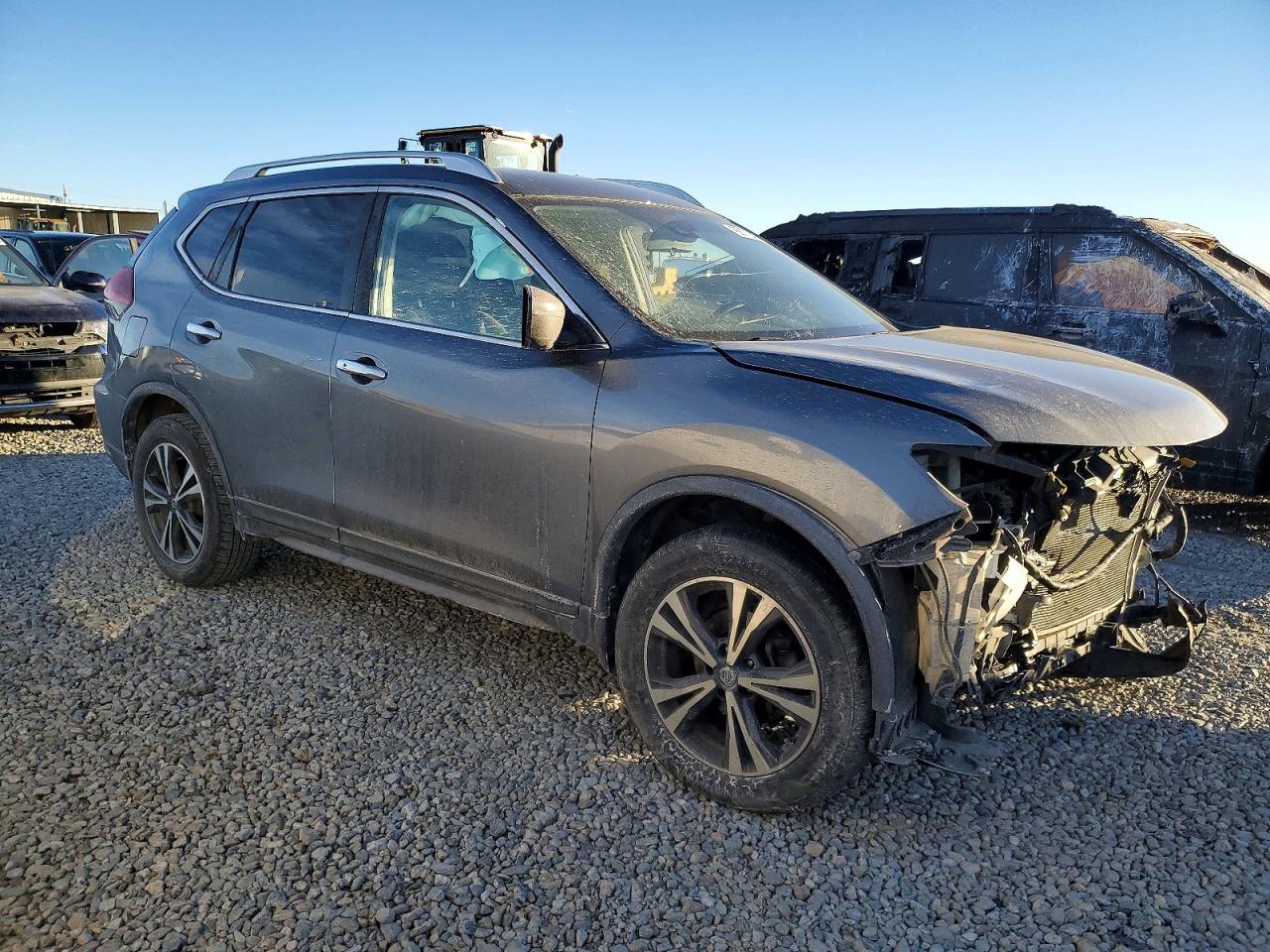 2019 NISSAN ROGUE S photo 4