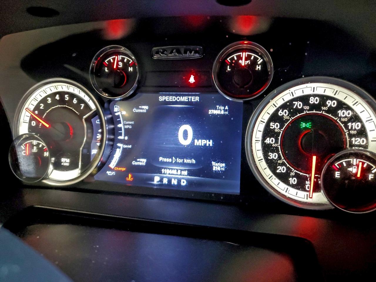 2016 RAM 1500 LARAMIE photo 9