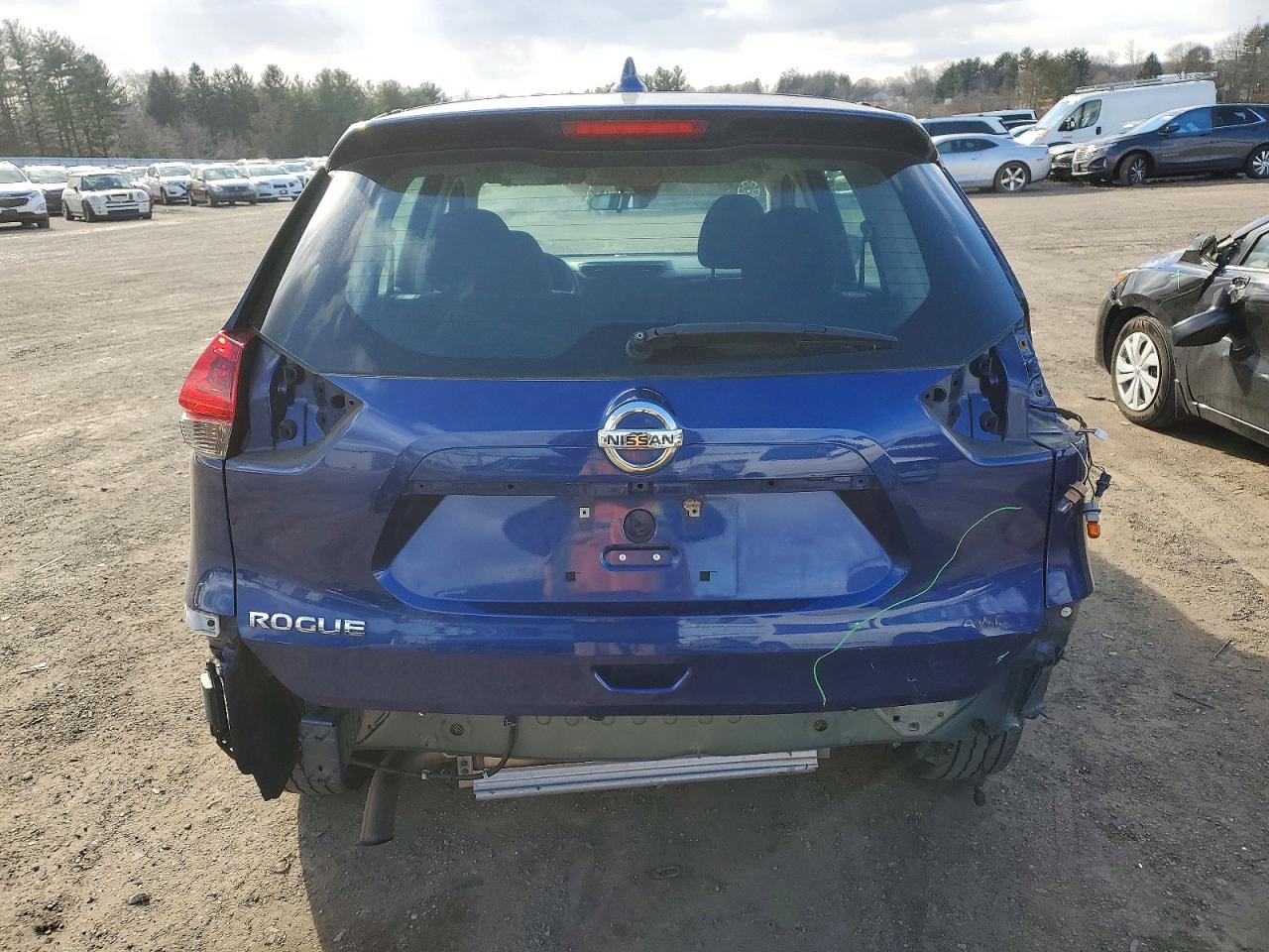 2019 NISSAN ROGUE S photo 6
