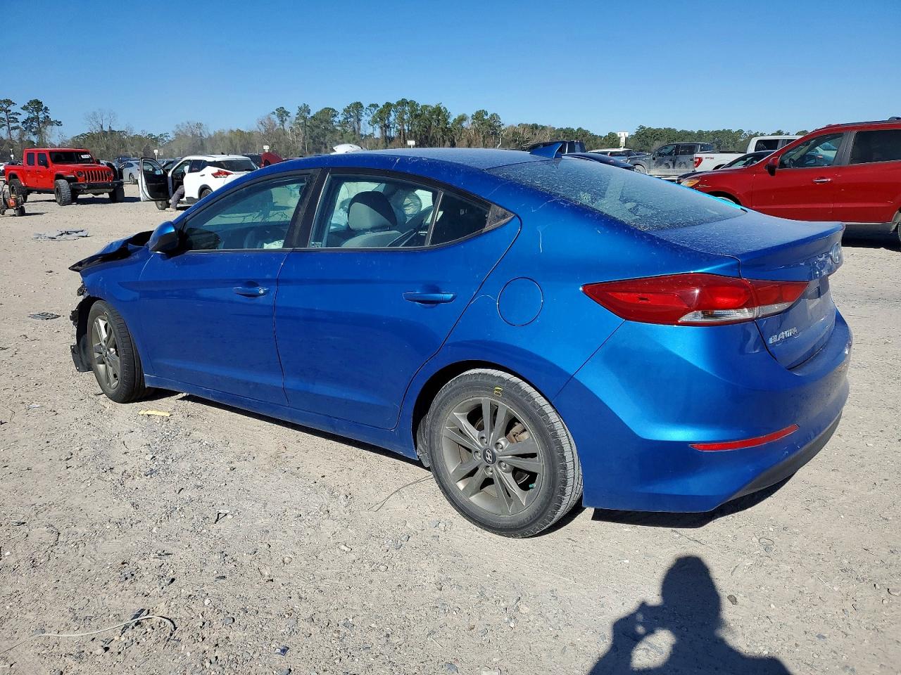 2018 HYUNDAI ELANTRA SEL photo 2