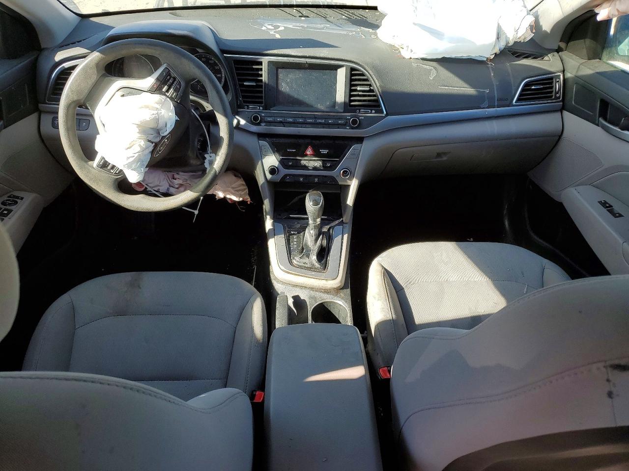 2018 HYUNDAI ELANTRA SEL photo 8