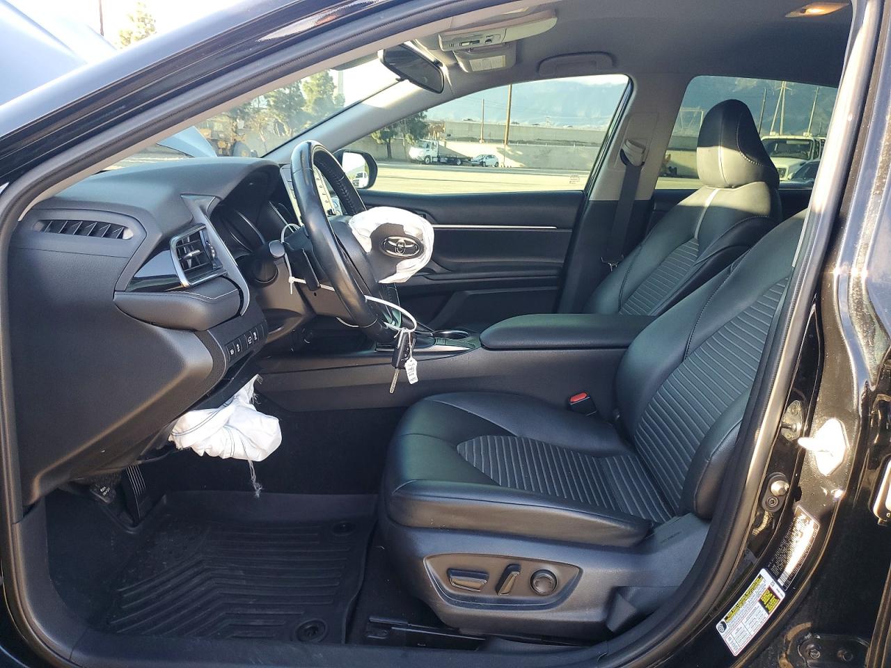 2023 TOYOTA CAMRY SE NIGHT SHADE photo 7