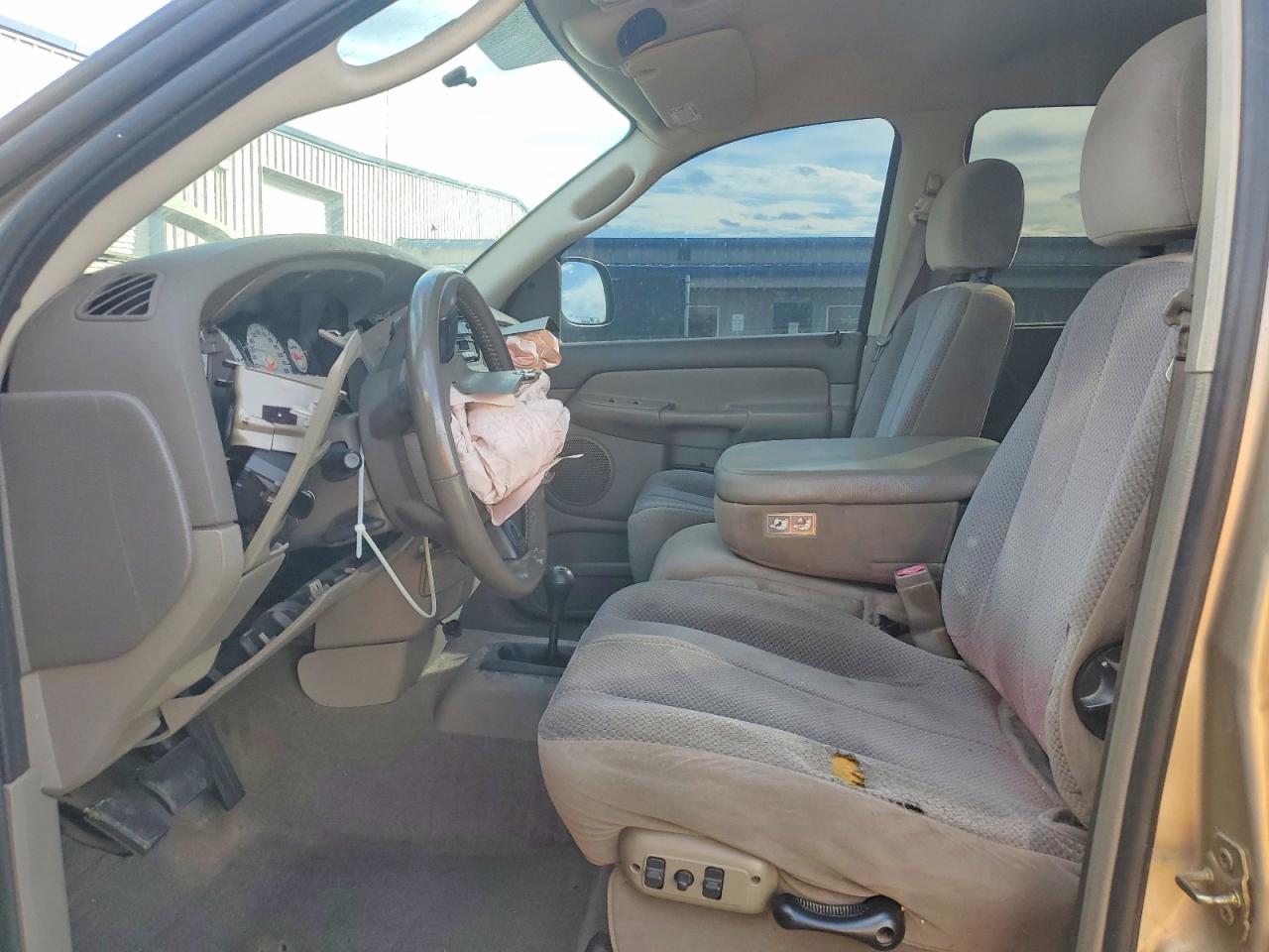 2004 DODGE RAM 1500 ST photo 7