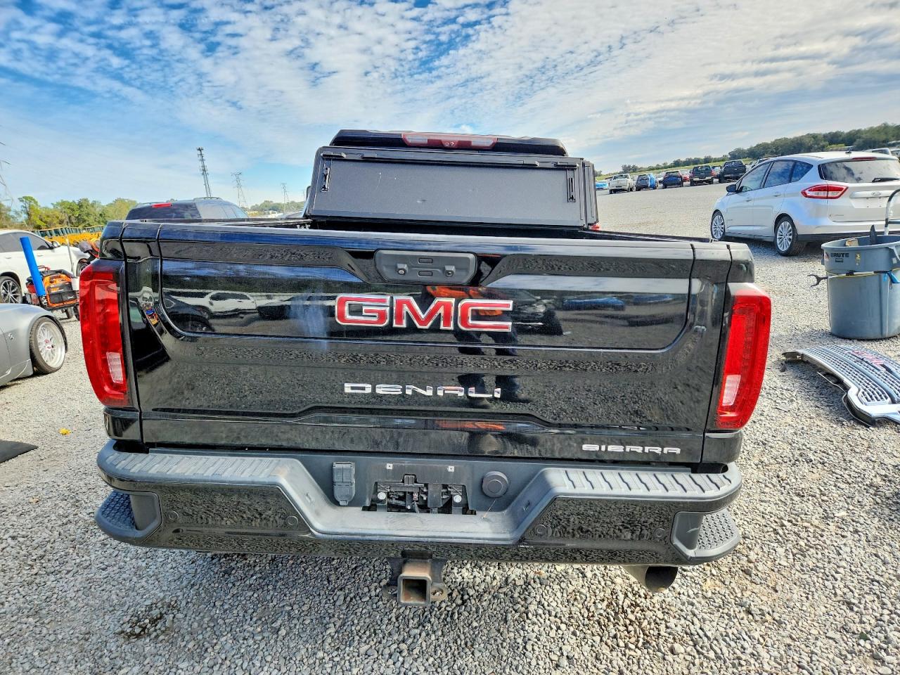 2020 GMC SIERRA K2500 DENALI photo 6
