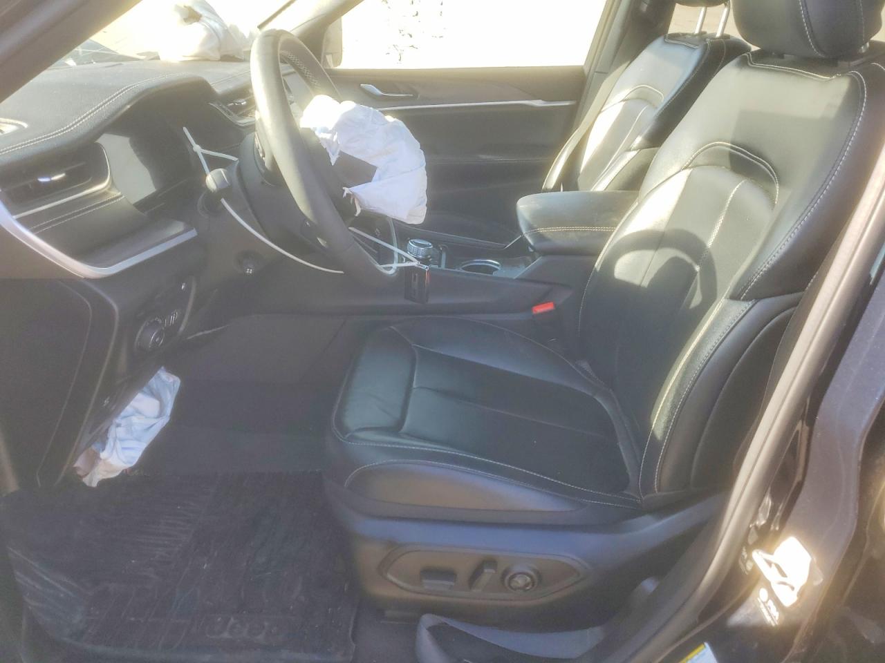 2024 JEEP GRAND CHEROKEE LIMITED 4XE photo 13