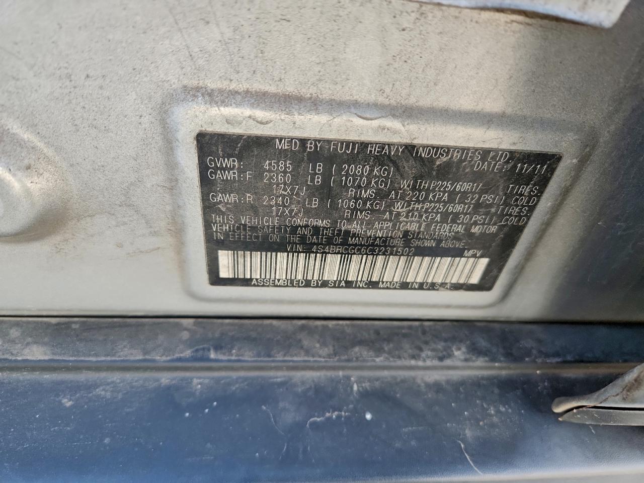 2012 SUBARU OUTBACK photo 13