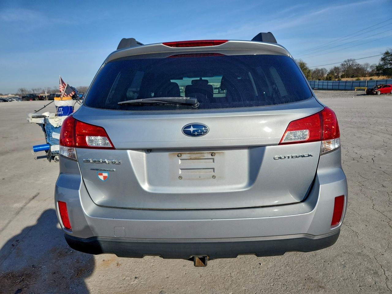 2012 SUBARU OUTBACK photo 6