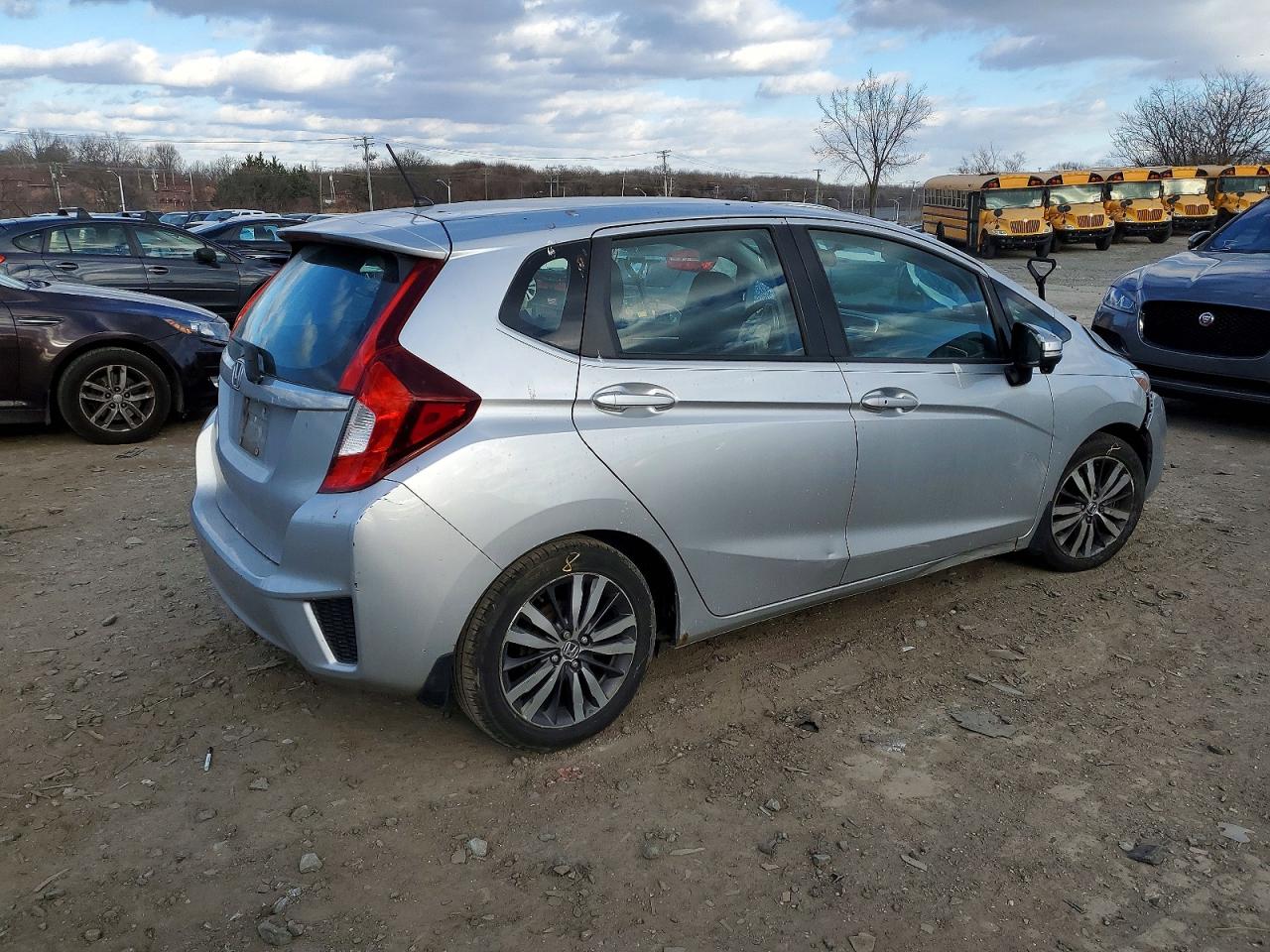 2015 HONDA FIT EX photo 3