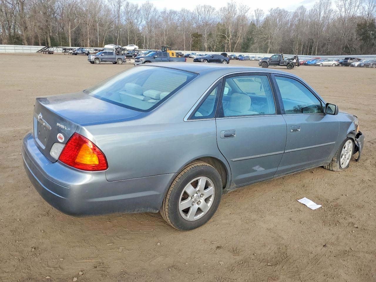 2000 TOYOTA AVALON XL photo 3