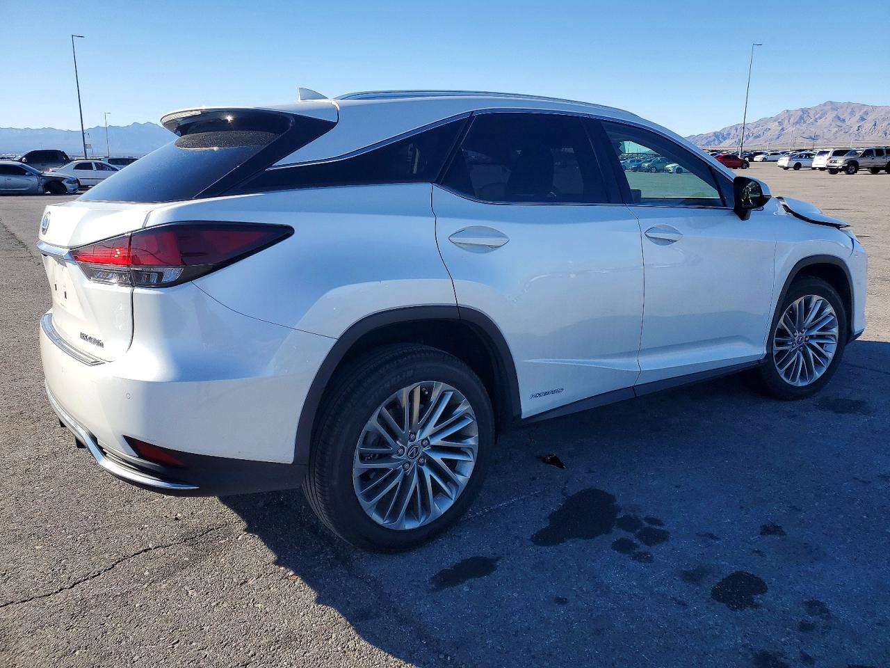 2021 LEXUS RX 450H photo 3