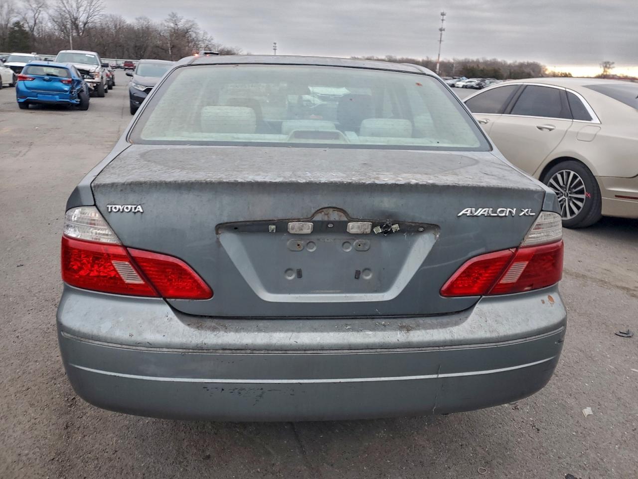 2003 TOYOTA AVALON XL photo 6