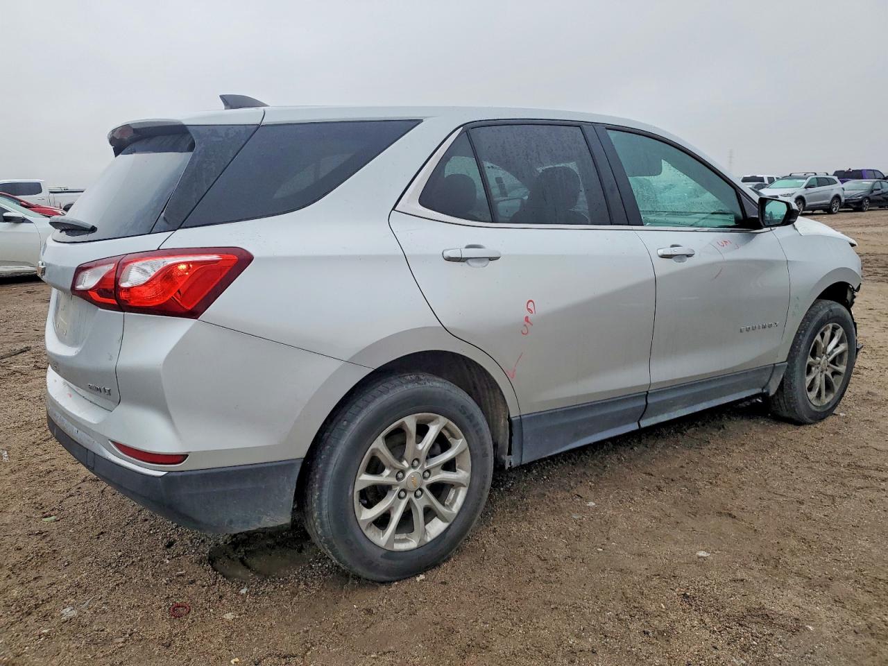 2020 CHEVROLET EQUINOX LT photo 3