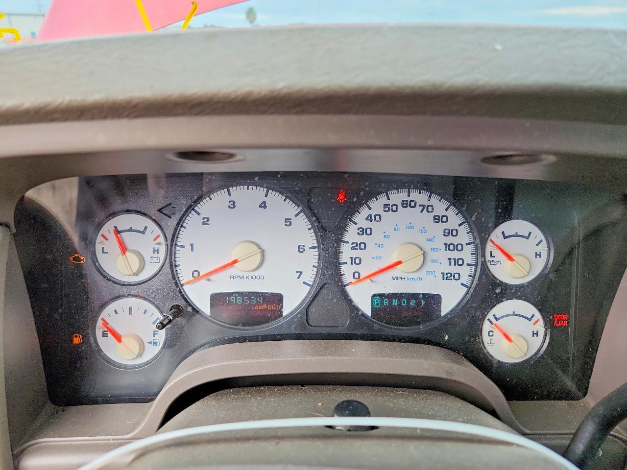 2004 DODGE RAM 1500 ST photo 9