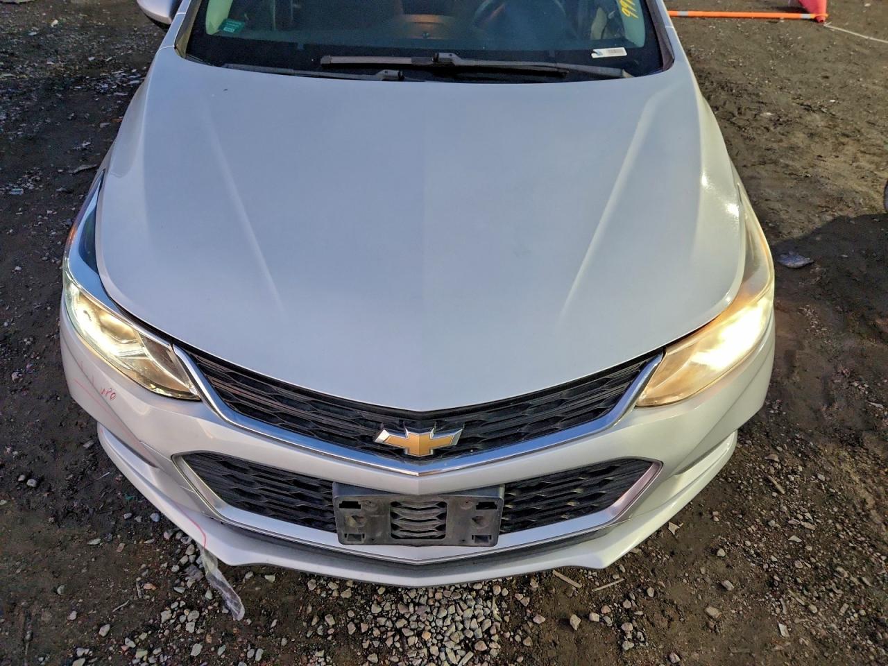 2016 CHEVROLET CRUZE LT photo 11