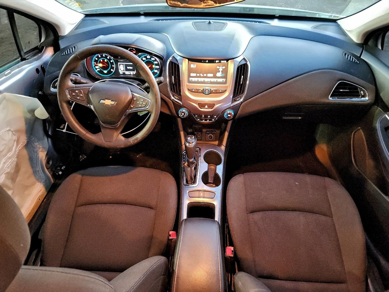 2016 CHEVROLET CRUZE LT photo 8