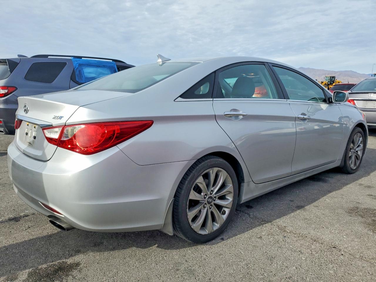 2011 HYUNDAI SONATA SE photo 3
