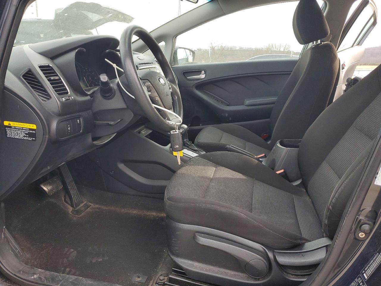 2017 KIA FORTE LX photo 7