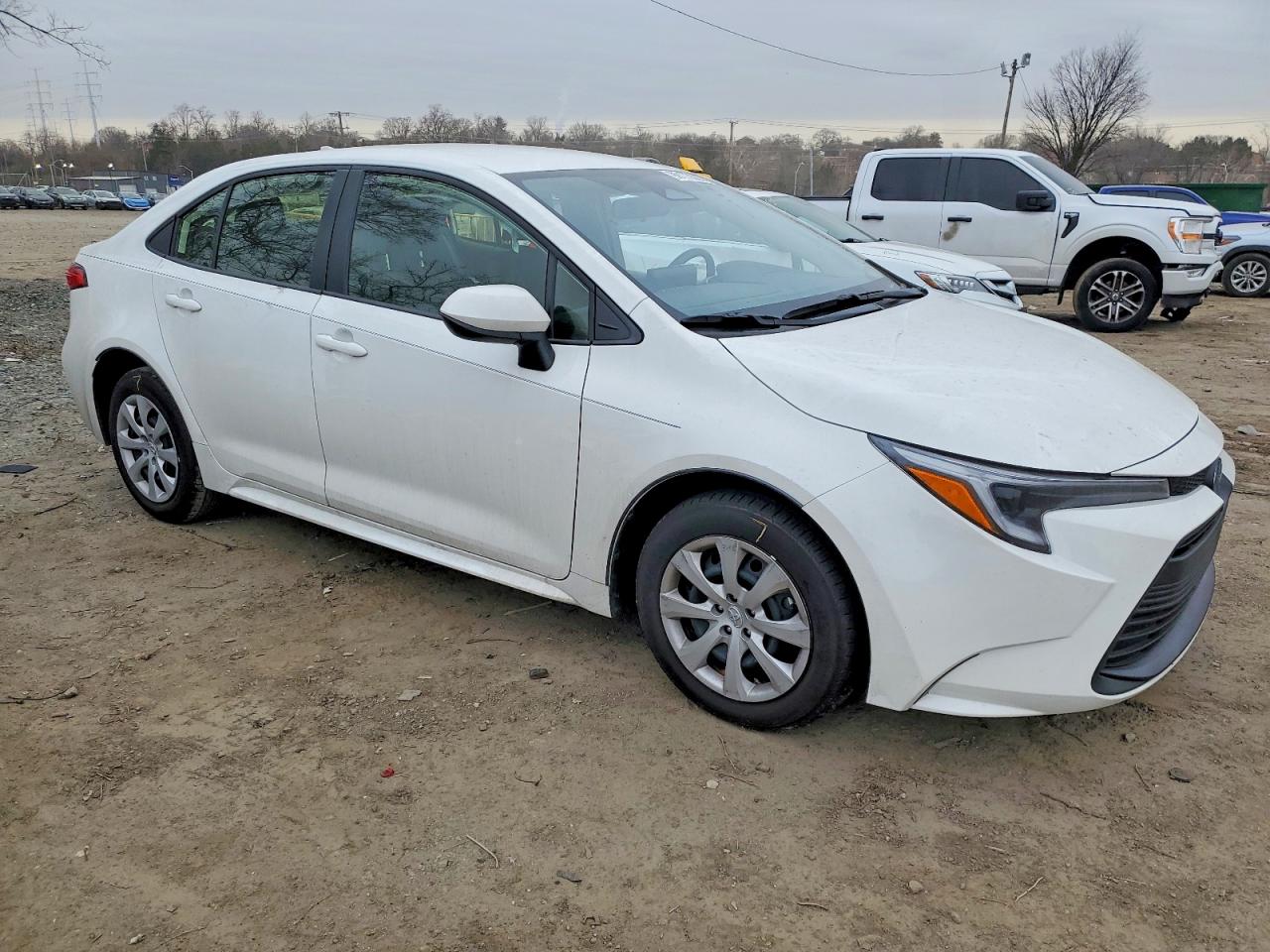 2025 TOYOTA COROLLA LE photo 4