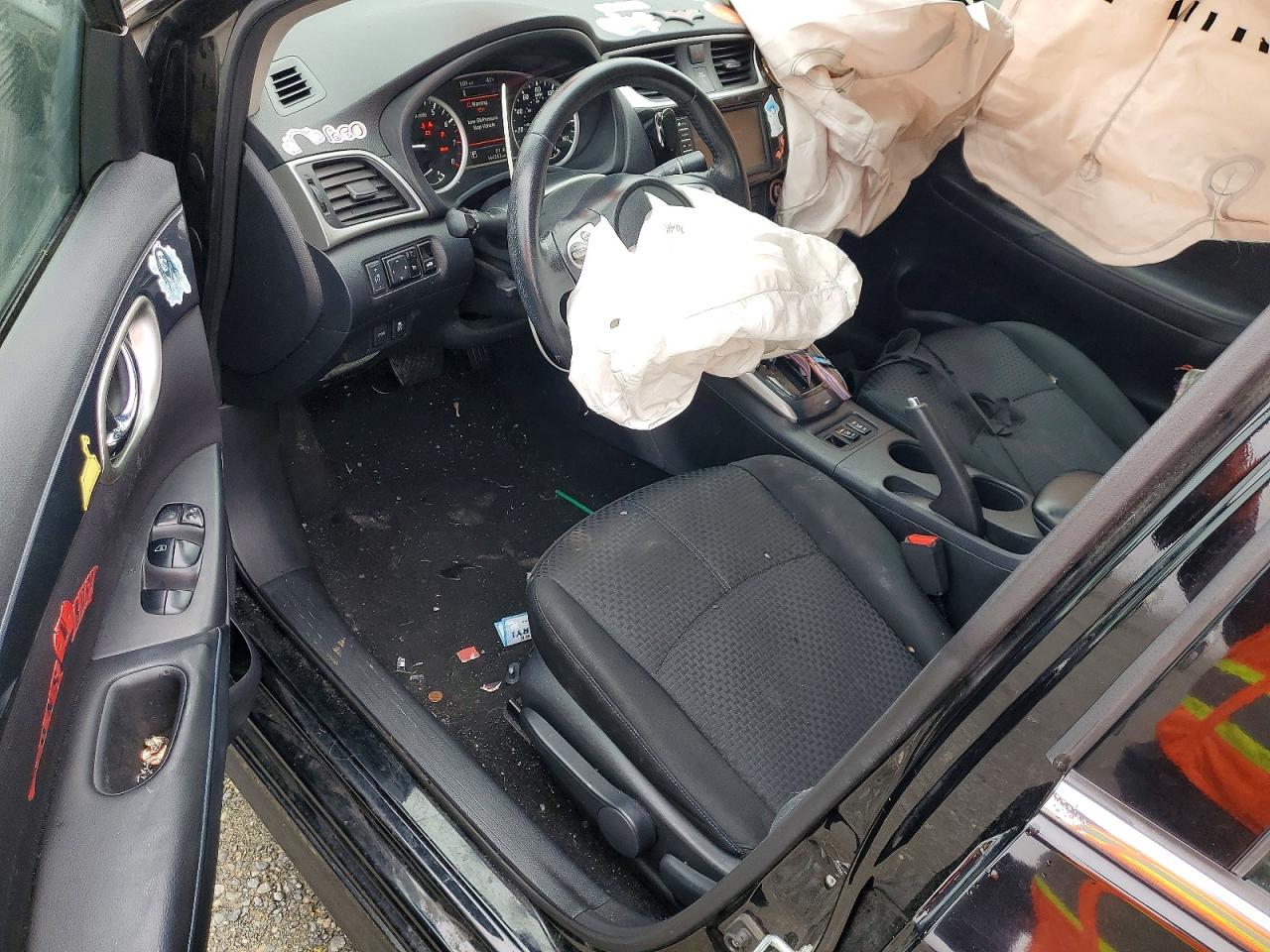 2019 NISSAN SENTRA S photo 8