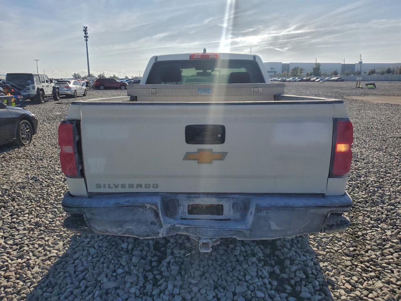 2017 CHEVROLET SILVERADO K1500 photo 6