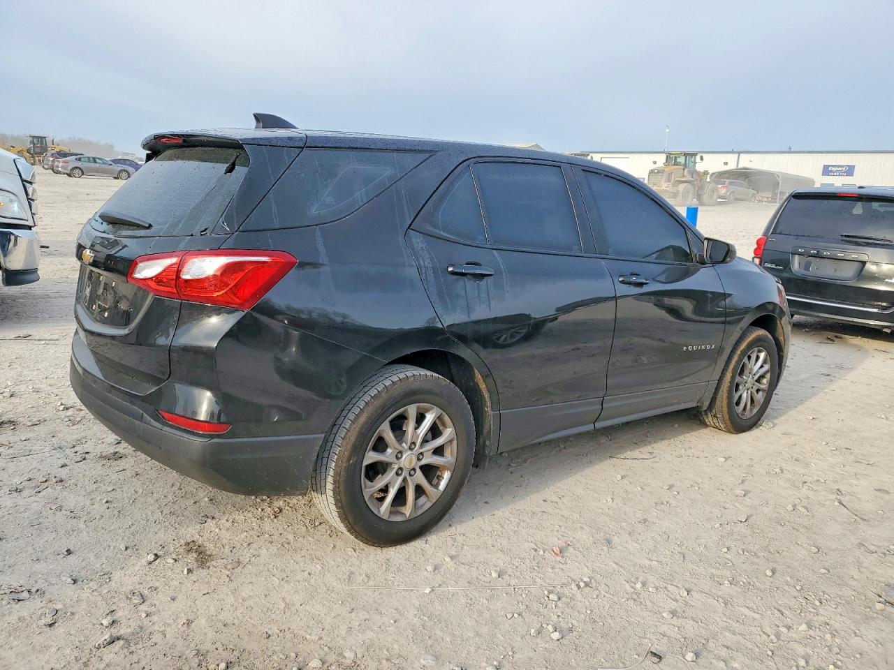 2020 CHEVROLET EQUINOX LS photo 3