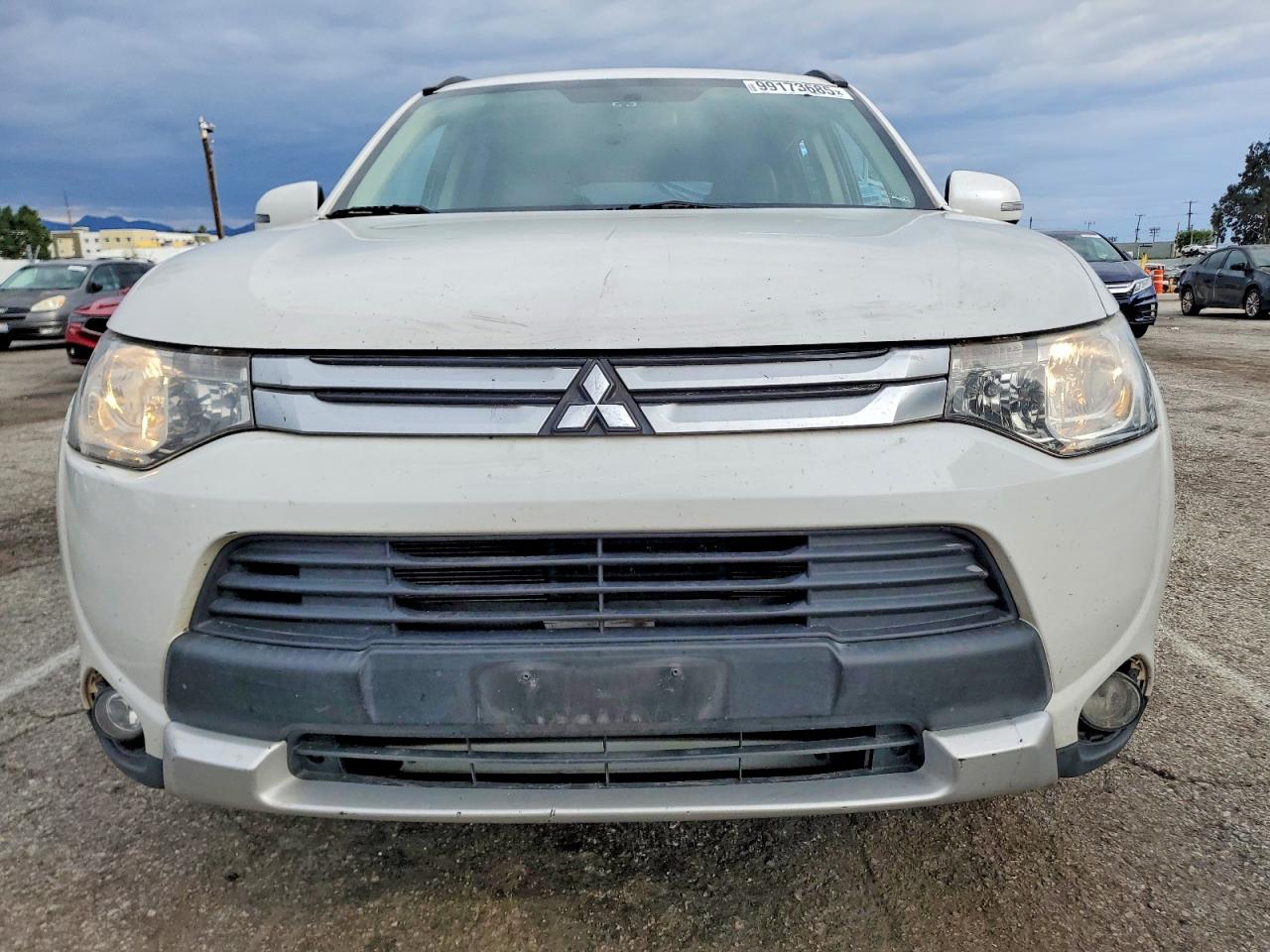2015 MITSUBISHI OUTLANDER SE photo 5