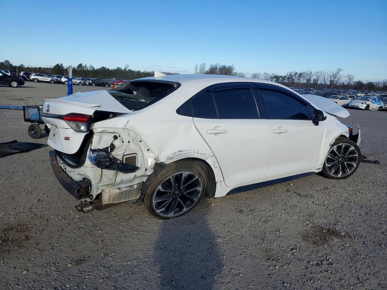 2020 TOYOTA COROLLA SE photo 3