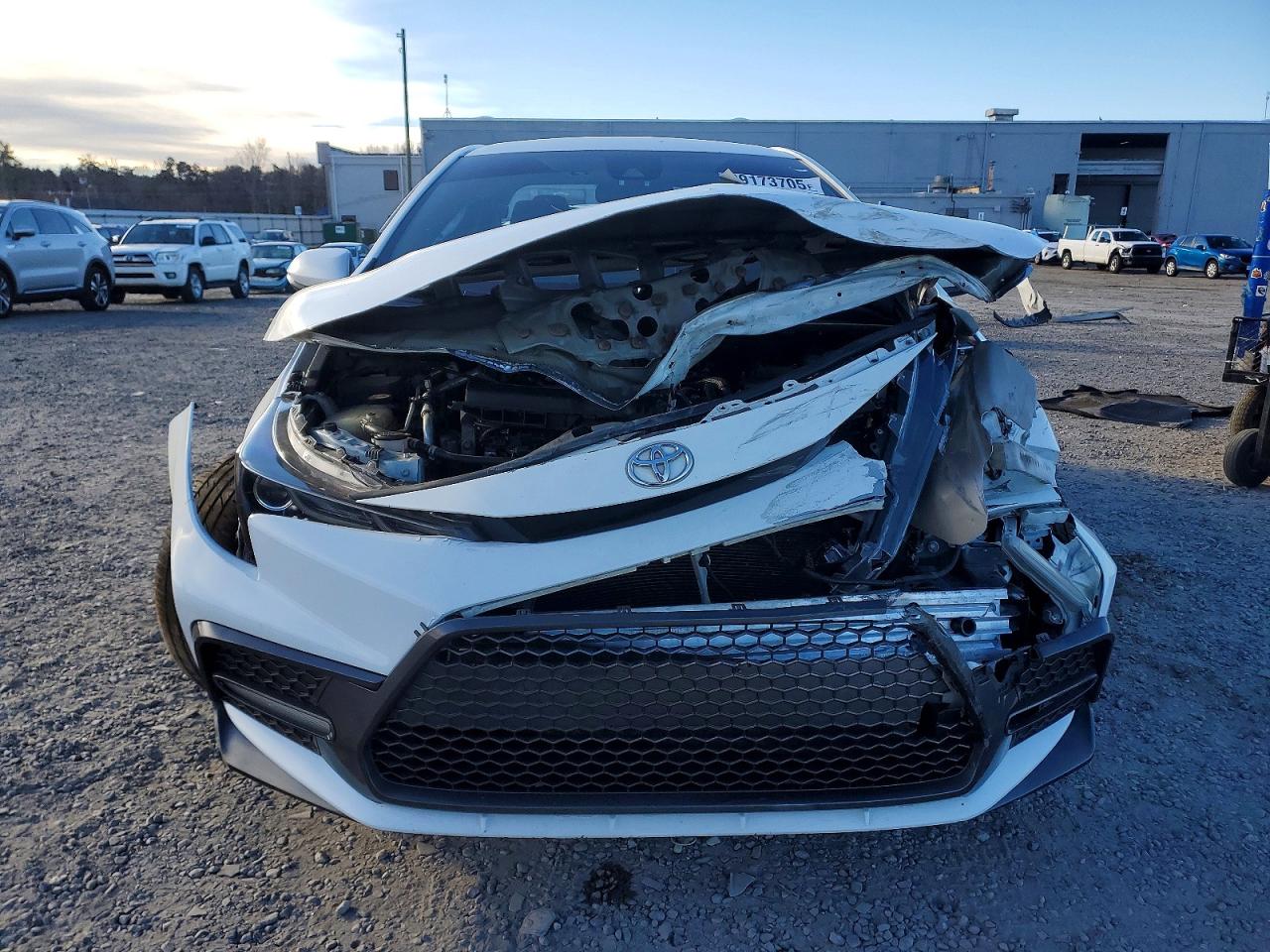 2020 TOYOTA COROLLA SE photo 5