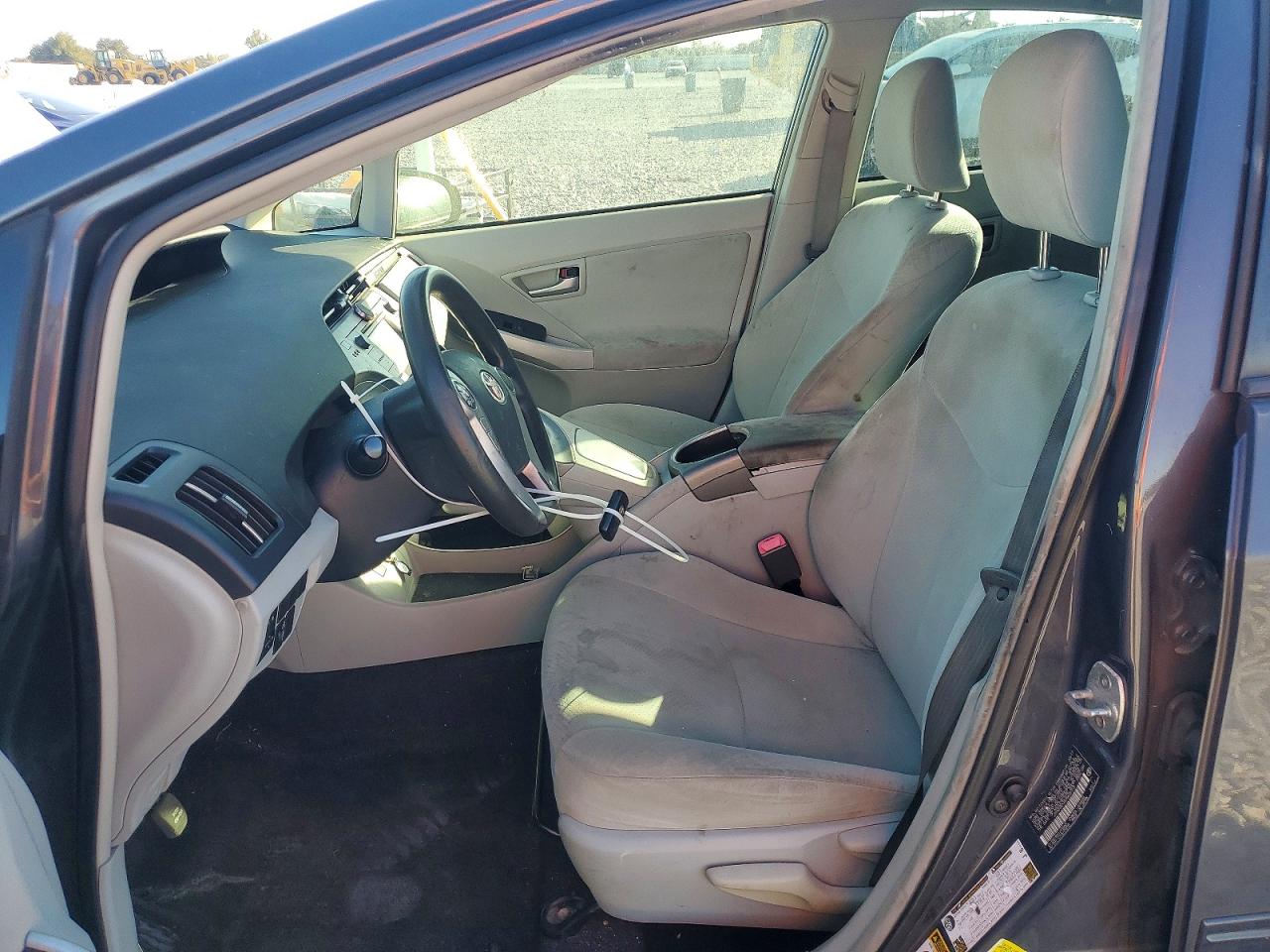 2013 TOYOTA PRIUS photo 7