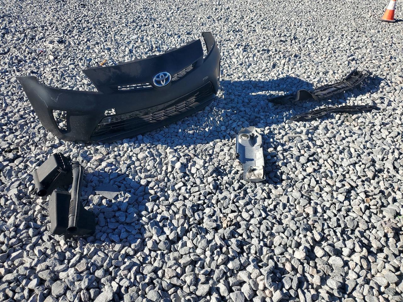 2013 TOYOTA PRIUS photo 12