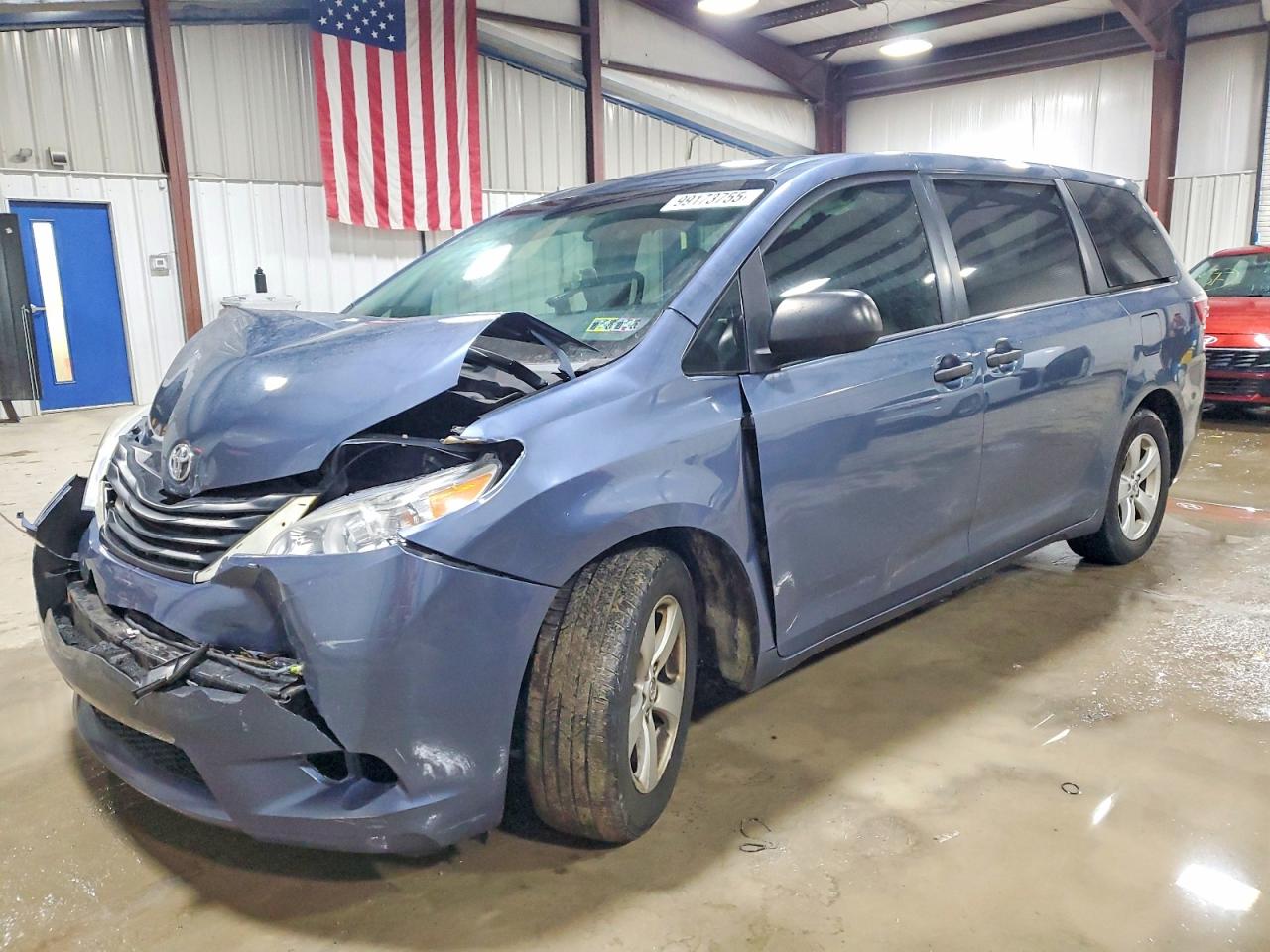 2017 TOYOTA SIENNA