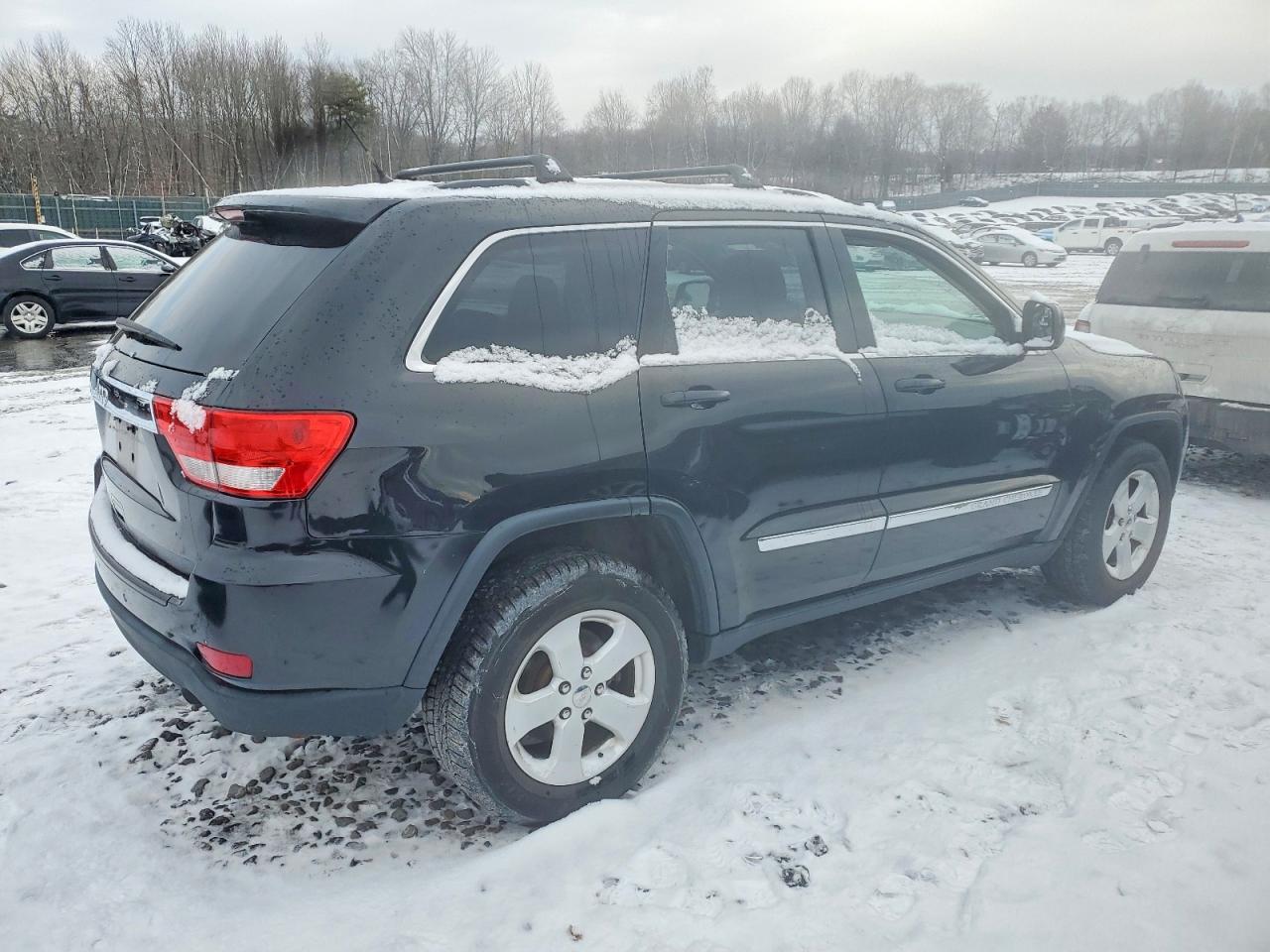 2012 JEEP GRAND CHEROKEE LAREDO photo 5