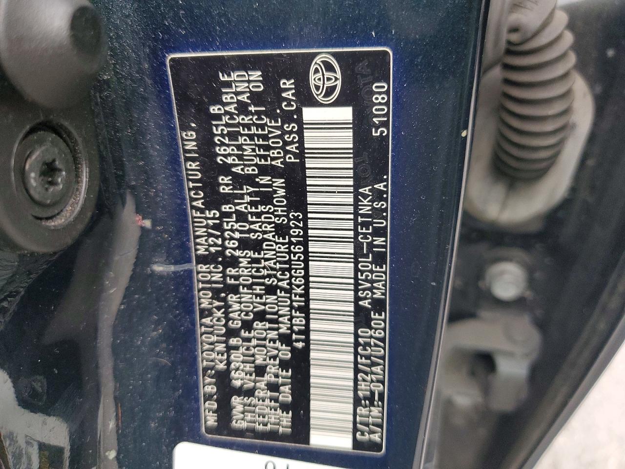 2016 TOYOTA CAMRY LE photo 12